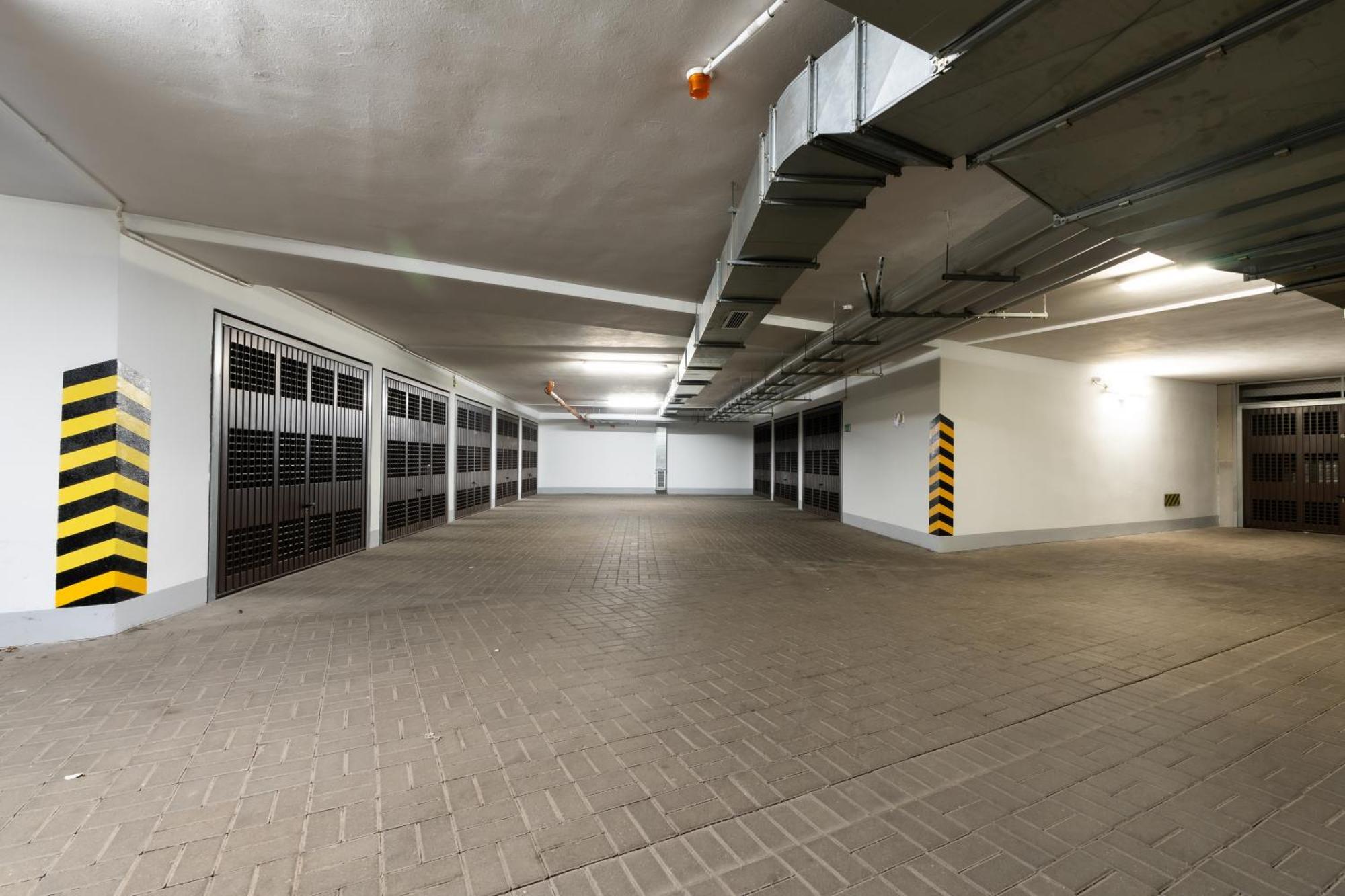 Posnania Parking By Impero *